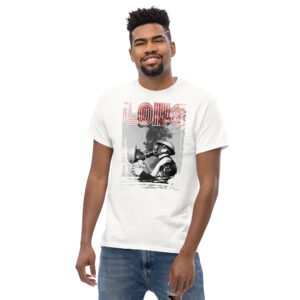 Love is in the Air T-Shirt, 100% cotton μπλουζάκι με ατάκα αγάπης και ένα ζευγάρι που φιλιέται φορώντας αντιασφυξιογόνες μάσκες.