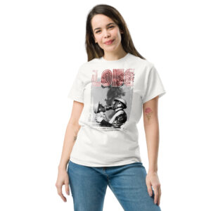 Love is in the Air T-Shirt, 100% cotton μπλουζάκι με ατάκα αγάπης και ένα ζευγάρι που φιλιέται φορώντας αντιασφυξιογόνες μάσκες.