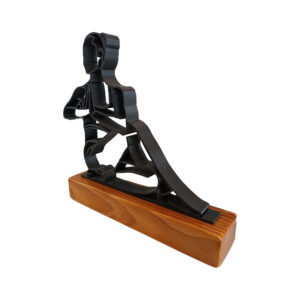 Yoga Pose 3D Printed διακοσμητικό, One Line Art στυλ, για τους λάτρεις της Yoga και του διαλογισμού. Με ξύλινη βάση από πεύκο.