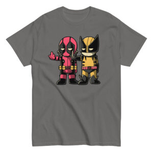 Deadpool and Wolverine T-Shirt, 100% cotton αστείο μπλουζάκι σε ένα cartoon parody από τους δύο χαρακτήρες της Marvel.