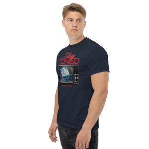 Stay Tuned T-Shirt, 100% cotton μπλουζάκι ενάντια στην προπαγάνδα της τηλεόρασης.