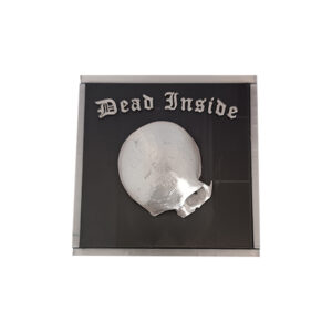 Dead Inside Skull Box, 3D Printed κουτί αποθήκευσης με νεκροκεφαλή και την ατάκα Dead Inside. Με honeycomb pattern πλέγμα ξεφεύγει από το 