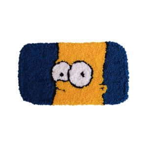 Bart Mini Rug χειροποίητο, κεντημένο στο χέρι με την τεχνική του punch needle. Εμπνευσμένο από τον cartoon ήρωα Bart Simpson. Ένα αξεσουάρ σαν μικρό χαλάκι για να ακουμπάς πραγματάκια όπως τα γυαλιά σου, τα κλειδιά σου, το κινητό σου ή ότι άλλο θες.
