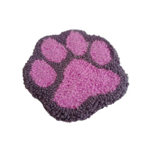 Dog Paw Σουβέρ χειροποίητο, κεντημένο στο χέρι με την τεχνική του punch needle σε σχήμα πατούσας σκύλου.