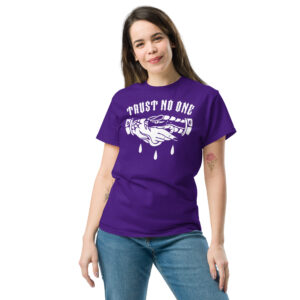 Trust No One T-Shirt, 100% cotton μπλουζάκι με Old school Tattoo Style χειραψία χέρι με φίδι που δαγκώνει. Για 