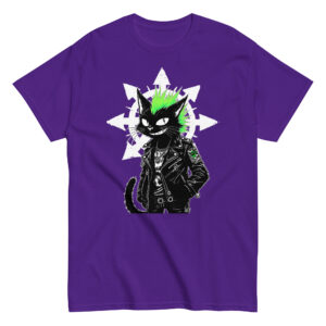 Ξεχώρισε με το Chaos Black Cat T-Shirt! Ένα μοναδικό unisex μπλουζάκι από 100% βαμβάκι, με εντυπωσιακή στάμπα: μια μαύρη γάτα με πράσινη μοϊκάνα και το αστέρι του Χάους στο background.