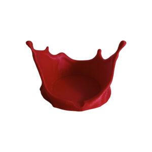 3D printed σουβέρ σε σχήμα σταγόνας αίματος – Blood Splash Coaster σε κόκκινο χρώμα που αγκαλιάζει την κούπα, ιδανικό για horror & goth fans