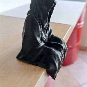 Sitting Reaper – 3D Printed Διακοσμητικό Χάρος | Goth & Creepy Επιτραπέζιο Δώρο